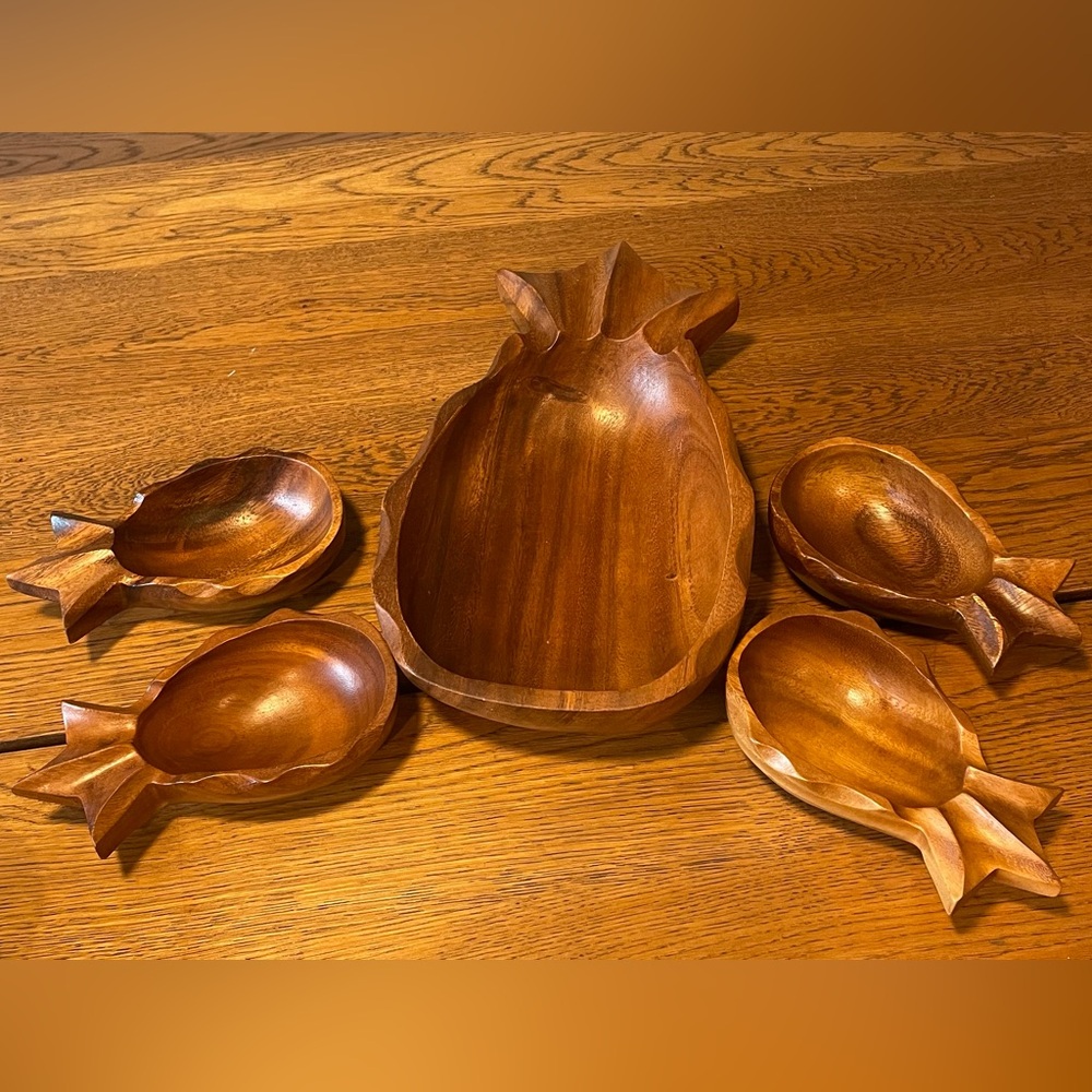 Wooden Pineapple Bowl Set